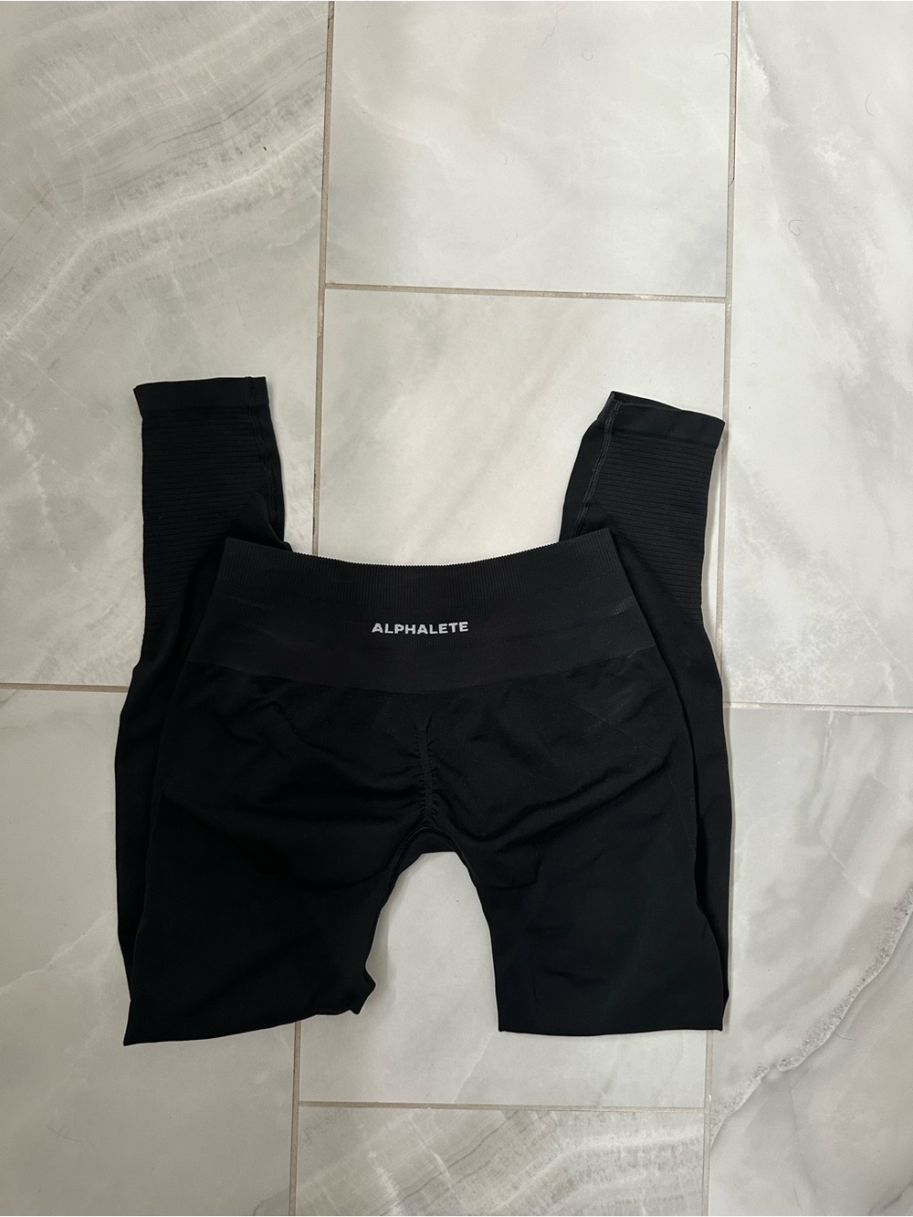 Alphalete Black High-Waist Active Scrunch Leggings
